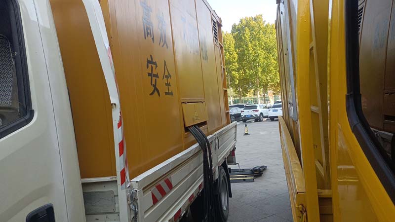 梅里斯达斡尔族如何判断柴油发电机组和UPS电源的切换时间是否符合要求？